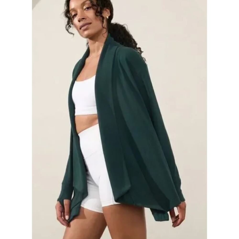 ATHLETA forest green pranayama wrap sz XS oversized pockets excellent condition